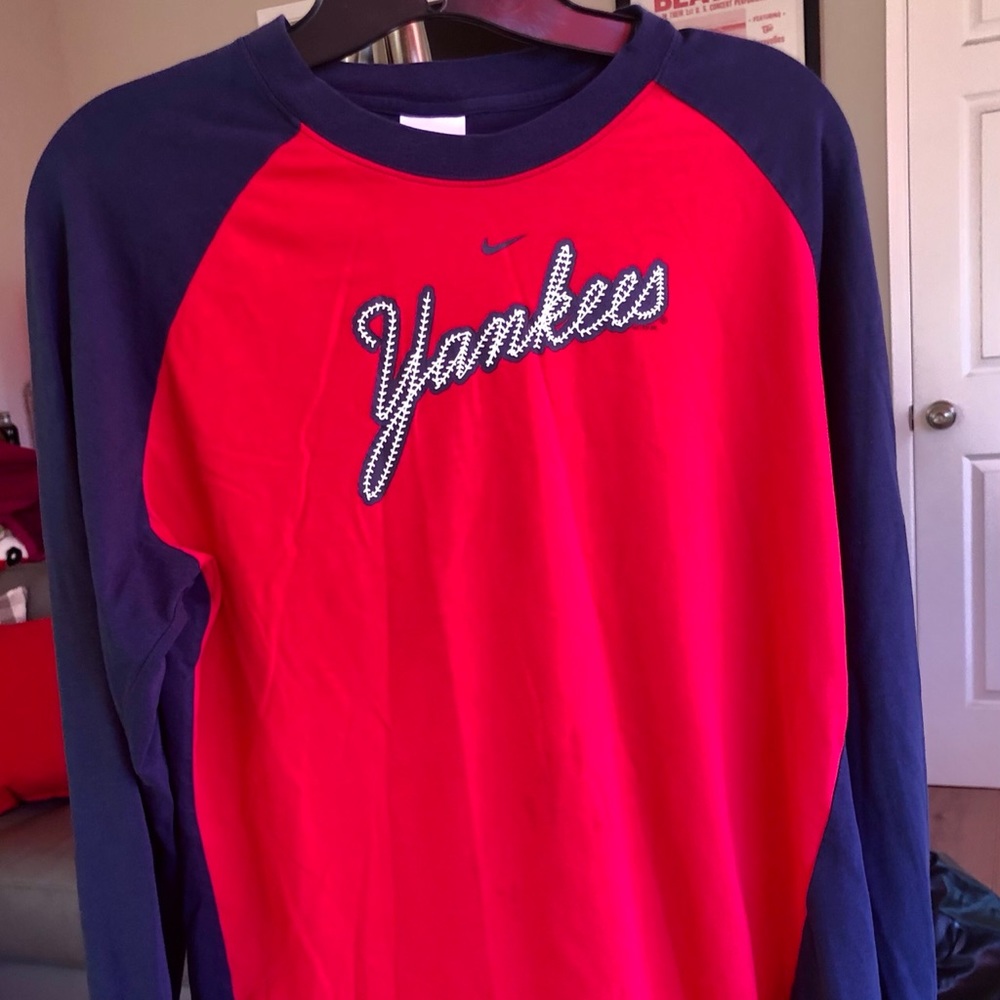Yankees Long Sleeve T-Shirt